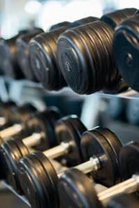 mujer entrenando (Pexels)